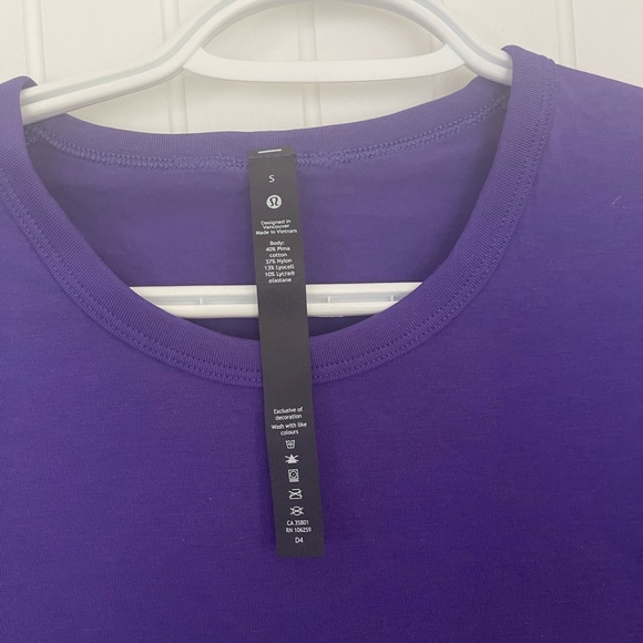 NWT mens lululemon tee - Picture 2 of 3